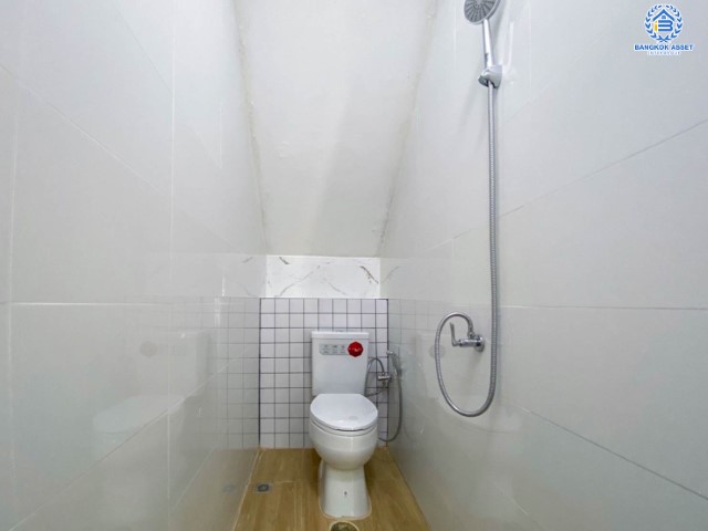 *****ทาวน์เฮ้าส์มือสองย่านนนทบุรี ม.ติวานนท์41 ติวานนท์ บนเนื้อที่ 16.5 ตร.ว. ฟังก์ชัน 3 ห้องนอน 3 ห้องน้ำ 1 ที่จอดรถ ตกแต่งพร้อมอยู่ ห่างจะถนนใหญ่แค่ 400 ม.!! ทำเลดี ใกล้รถไฟฟ้าในอนาคตสายสีชมพู "สถานีสามัคคี" และทางด่วน "'งามวงศ์วาน" จองเลย!